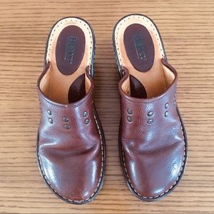 Born Women’s Studded Wedge Clogs W6506 Sz 8 39